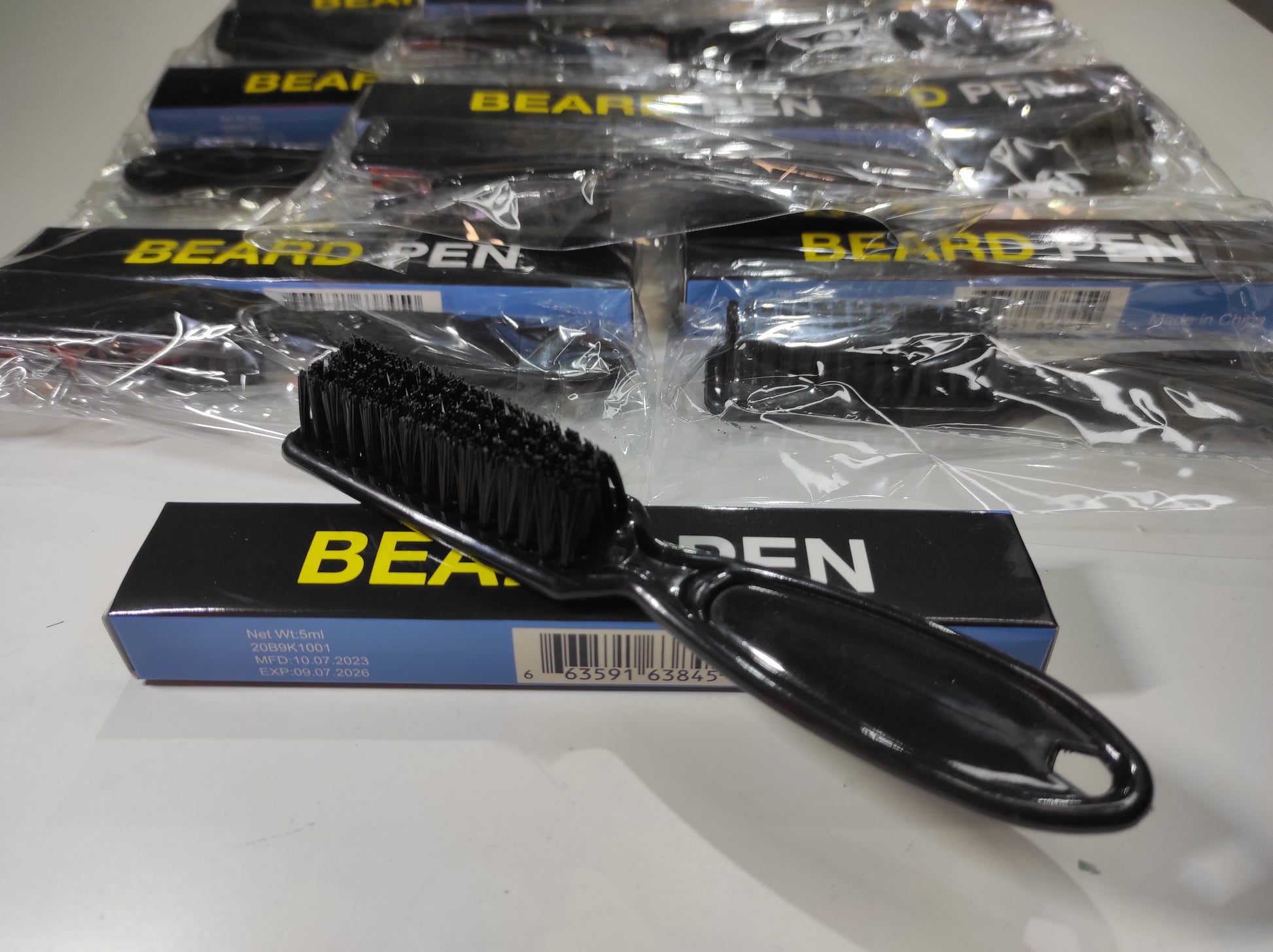 Lápiz corrector de cejas / barba - additional image 12